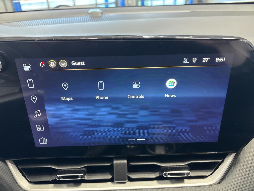 new 2026 Chevrolet Equinox car, priced at $32,935