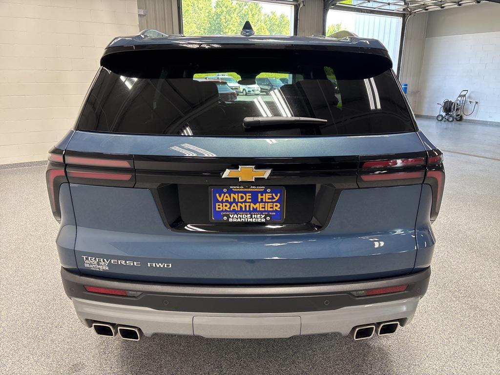 new 2025 Chevrolet Traverse car, priced at $41,695