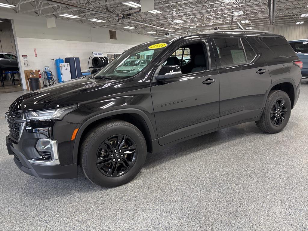 used 2023 Chevrolet Traverse car, priced at $32,991