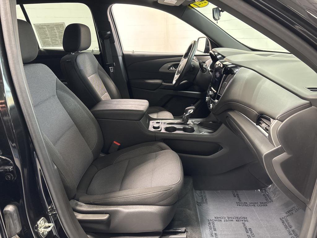 used 2023 Chevrolet Traverse car, priced at $32,991