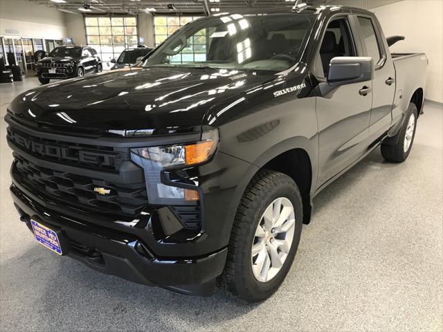 new 2025 Chevrolet Silverado 1500 car, priced at $44,945