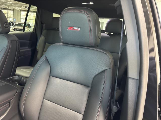 new 2025 Chevrolet Traverse car, priced at $47,999
