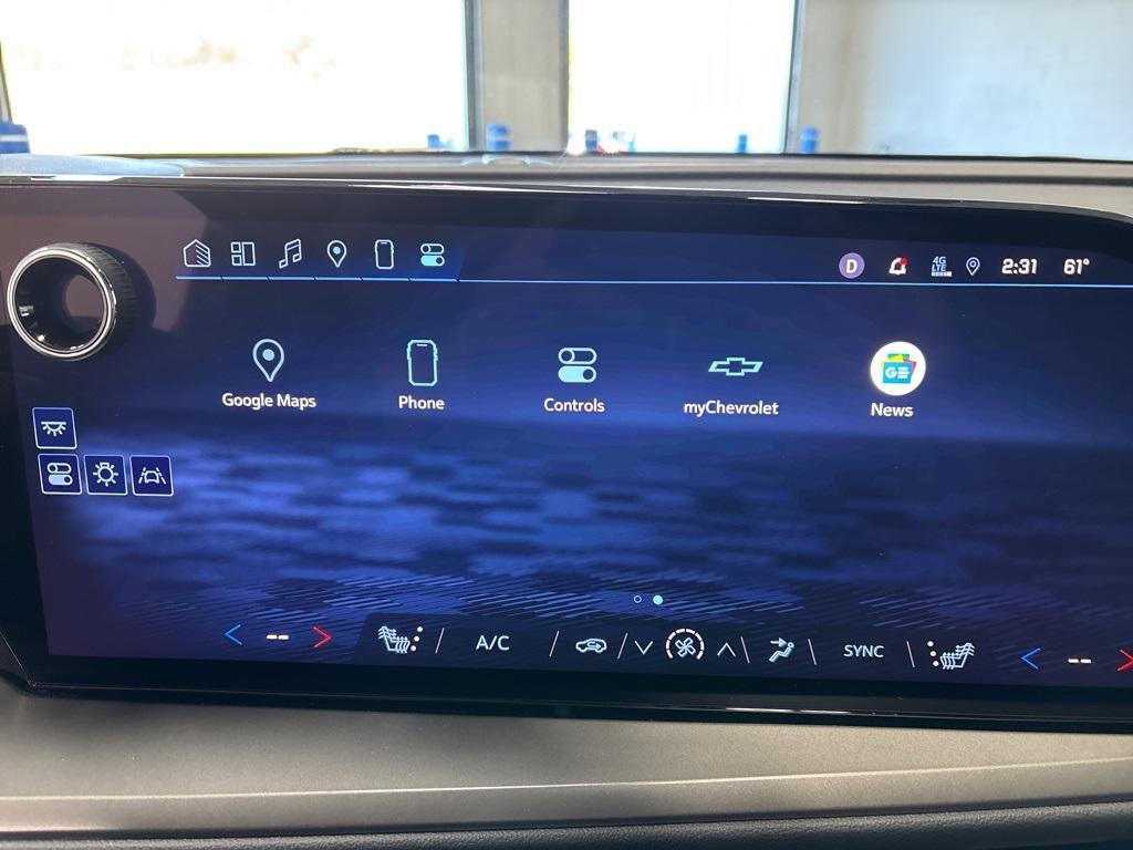 used 2025 Chevrolet Traverse car, priced at $35,349