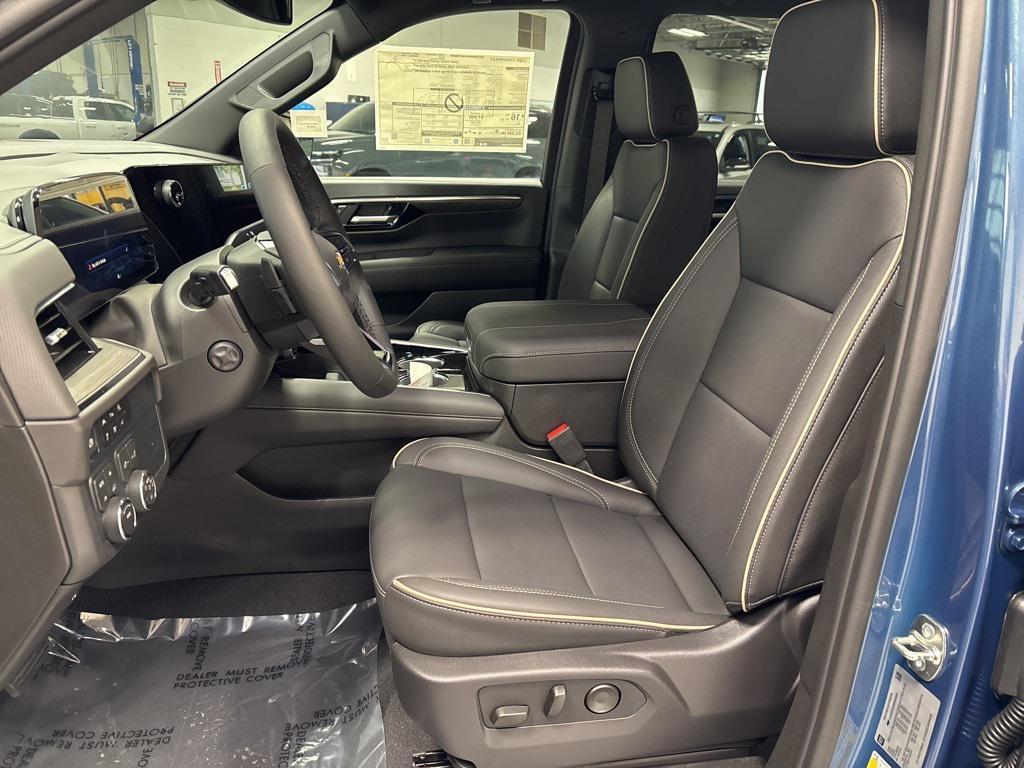 new 2025 Chevrolet Suburban car, priced at $75,220