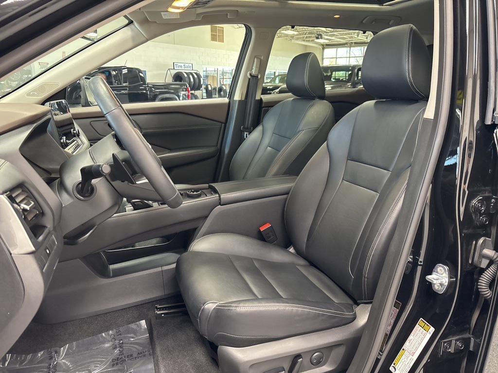 used 2023 Nissan Rogue car, priced at $25,399