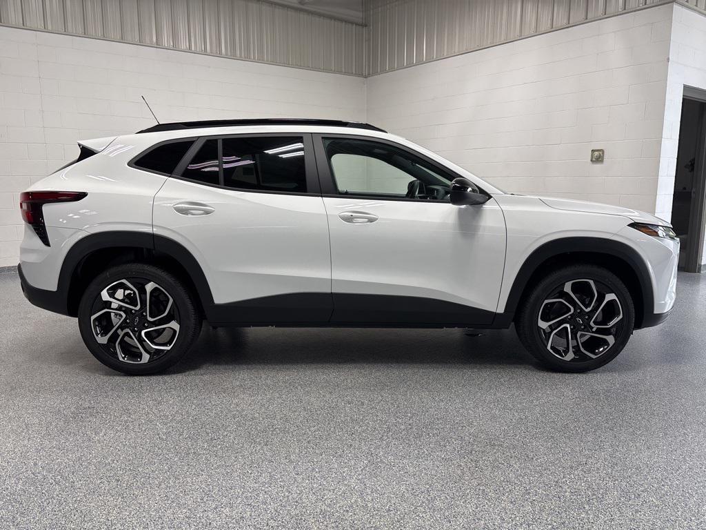 new 2025 Chevrolet Trax car, priced at $25,940