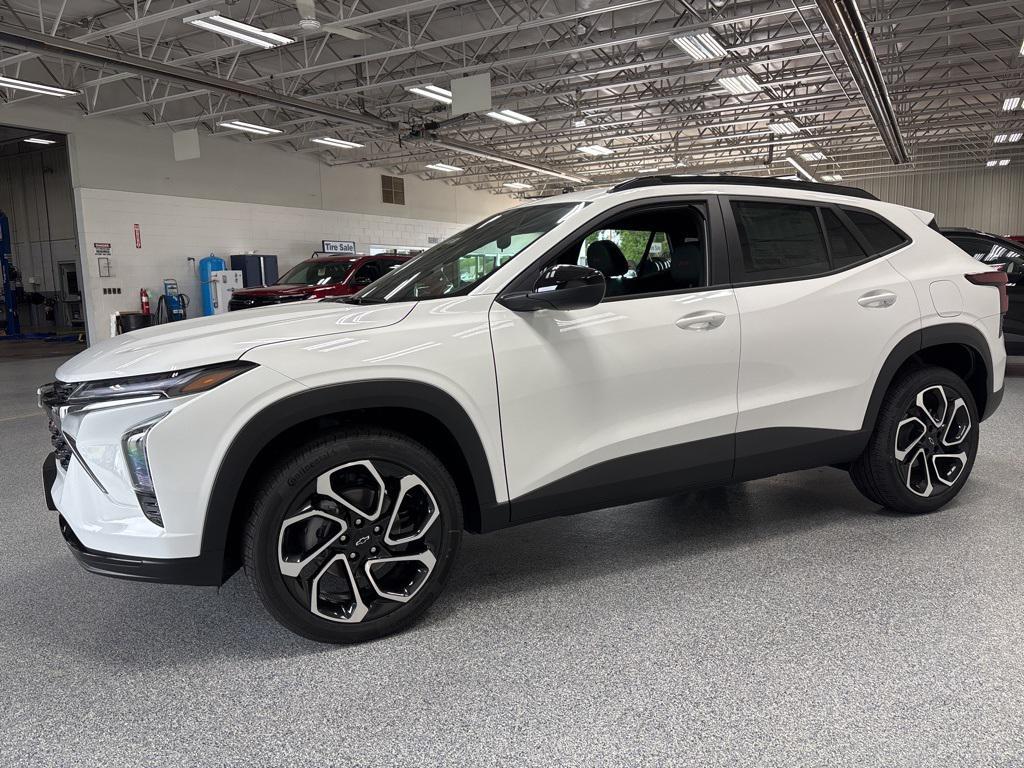 new 2025 Chevrolet Trax car, priced at $25,940
