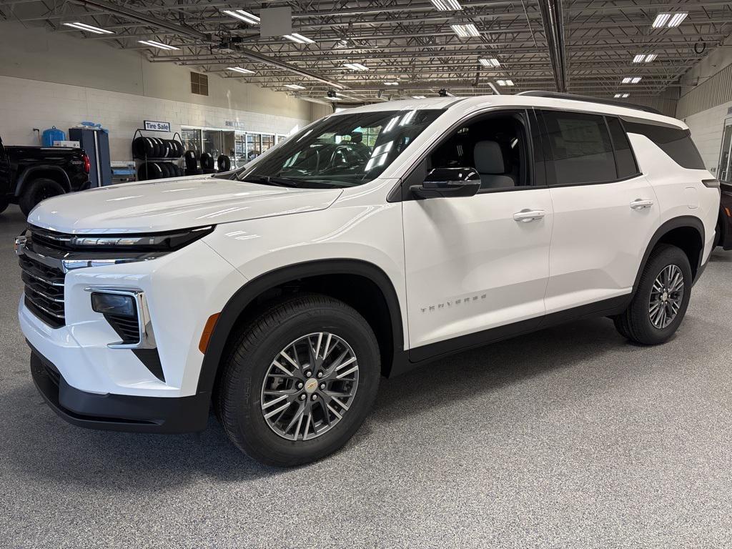 new 2026 Chevrolet Traverse car, priced at $43,695