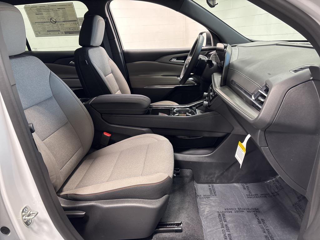 new 2026 Chevrolet Traverse car, priced at $43,695