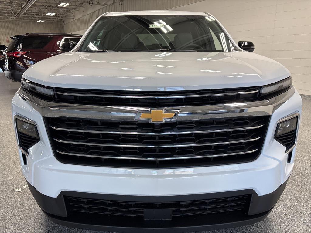 new 2026 Chevrolet Traverse car, priced at $43,695