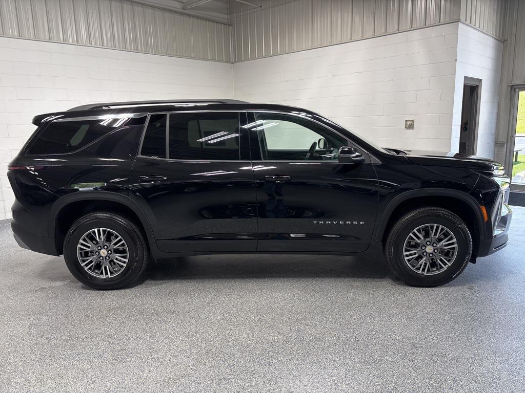 used 2025 Chevrolet Traverse car, priced at $34,449