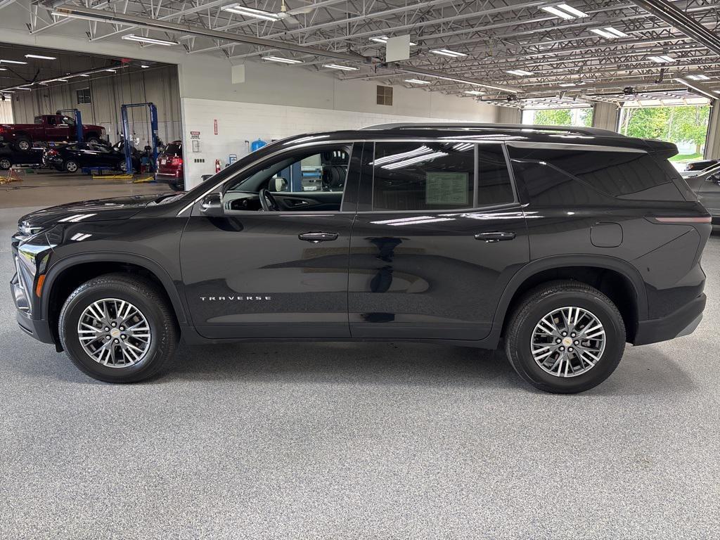 used 2025 Chevrolet Traverse car, priced at $34,449