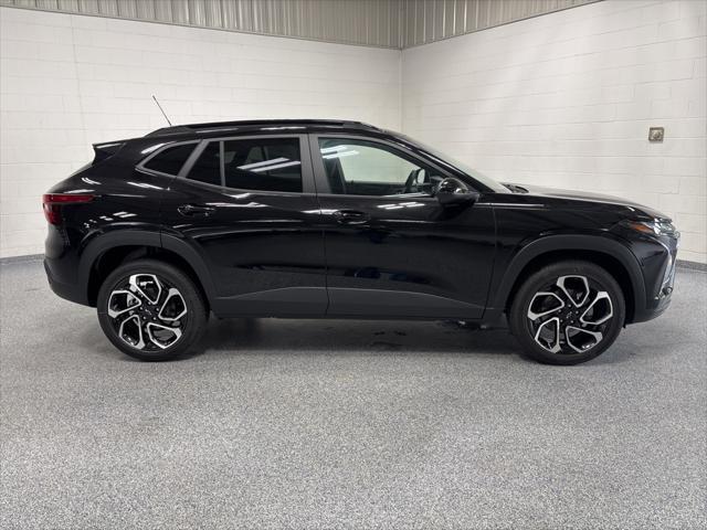 new 2025 Chevrolet Trax car, priced at $27,085