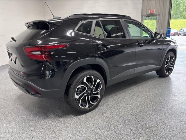 new 2025 Chevrolet Trax car, priced at $27,085