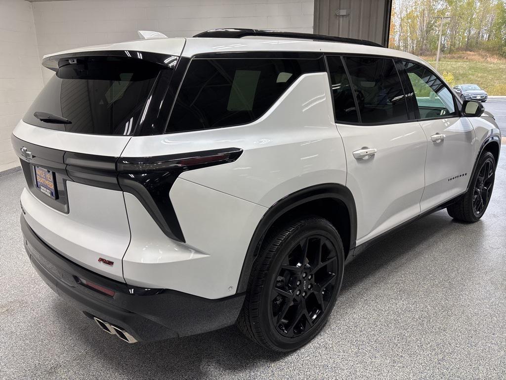 used 2024 Chevrolet Traverse car, priced at $50,699