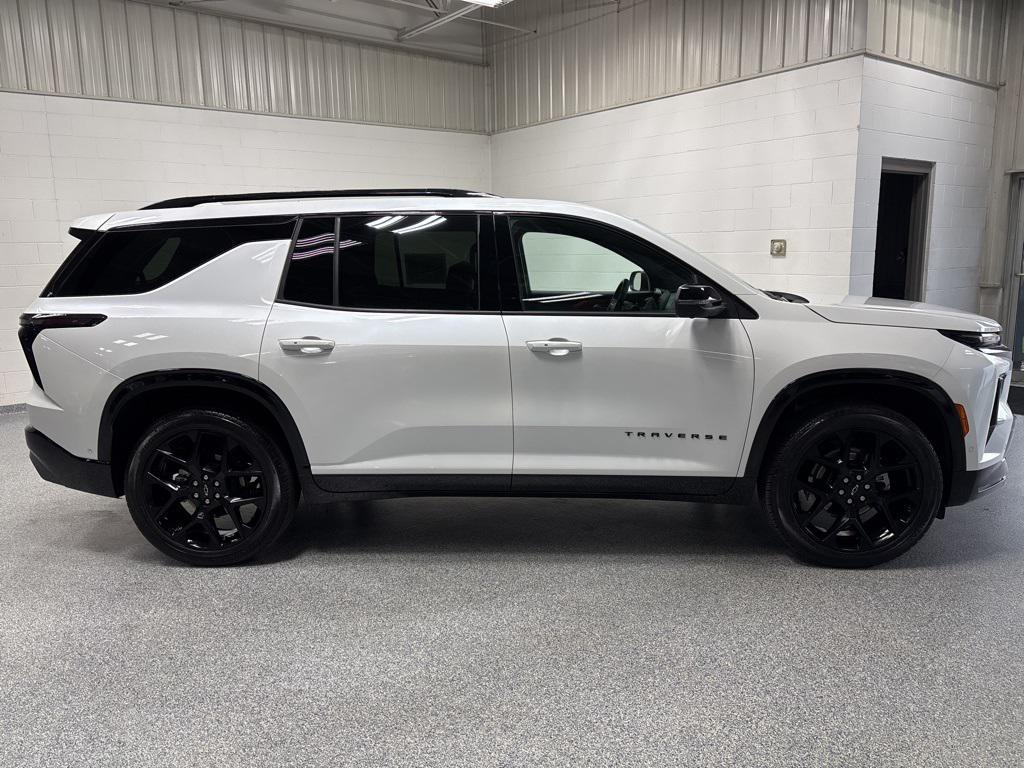 used 2024 Chevrolet Traverse car, priced at $50,699