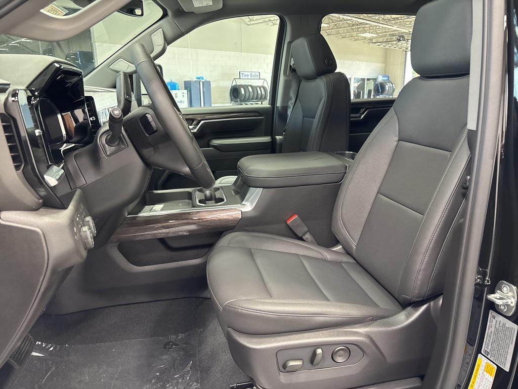 new 2026 Chevrolet Silverado 2500 car, priced at $75,999