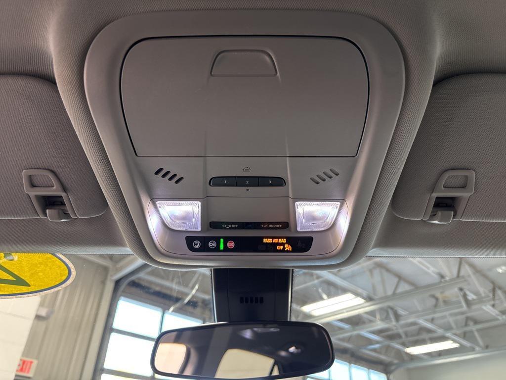 used 2021 Chevrolet Equinox car, priced at $18,349