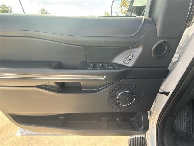 used 2022 Ford Expedition car, priced at $38,780