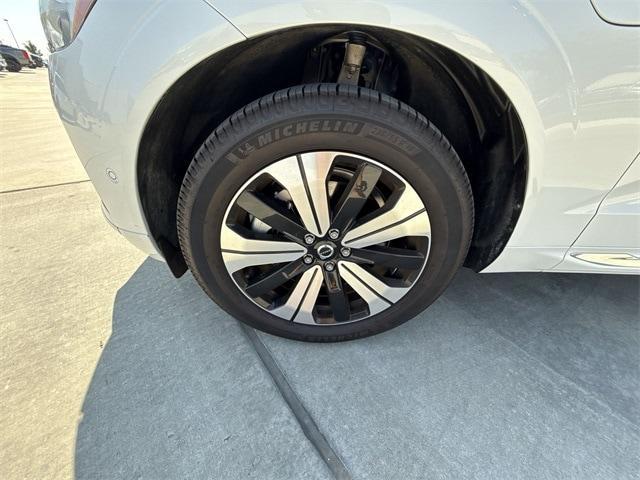 used 2023 Volvo XC60 Recharge Plug-In Hybrid car, priced at $35,674