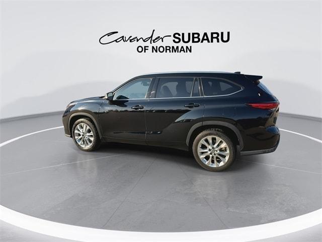 used 2021 Toyota Highlander car, priced at $32,750