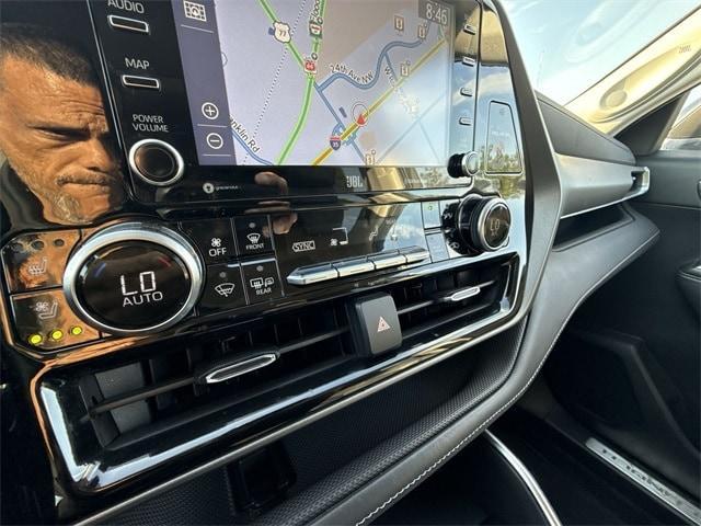 used 2021 Toyota Highlander car, priced at $32,750
