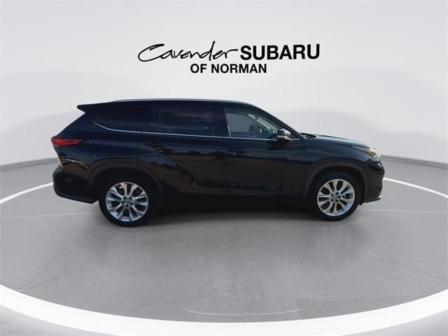 used 2021 Toyota Highlander car, priced at $32,750