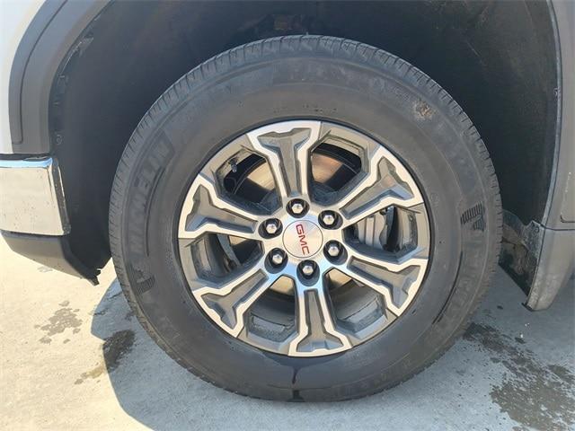 used 2024 GMC Sierra 1500 car, priced at $43,894