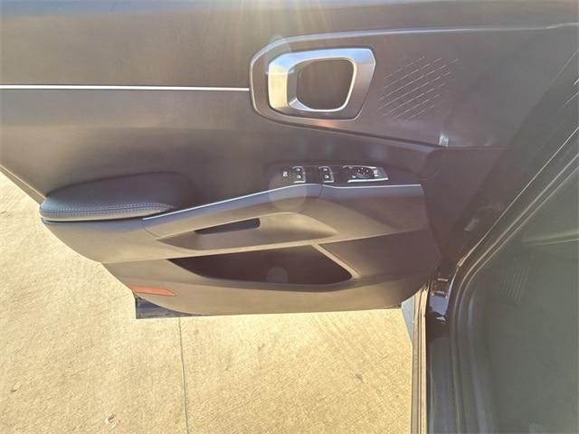 used 2024 Kia Sorento car, priced at $26,903