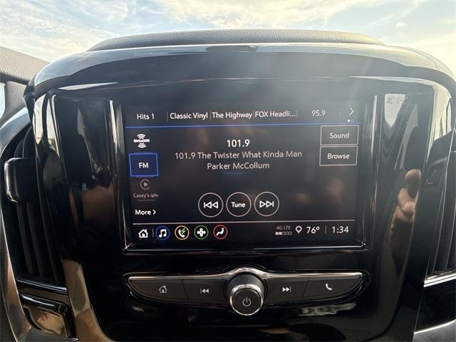 used 2023 Chevrolet Traverse car, priced at $29,984