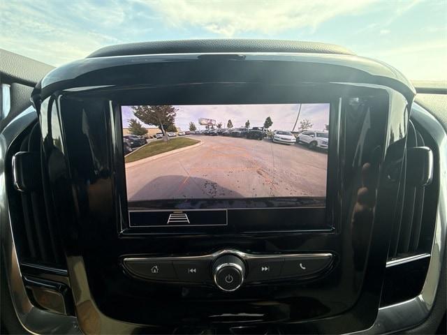 used 2023 Chevrolet Traverse car, priced at $29,984