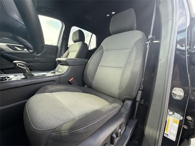 used 2023 Chevrolet Traverse car, priced at $29,984