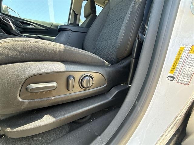 used 2022 Chevrolet Equinox car, priced at $17,381