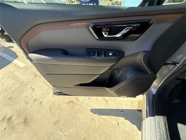 new 2025 Subaru Forester Hybrid car, priced at $40,049