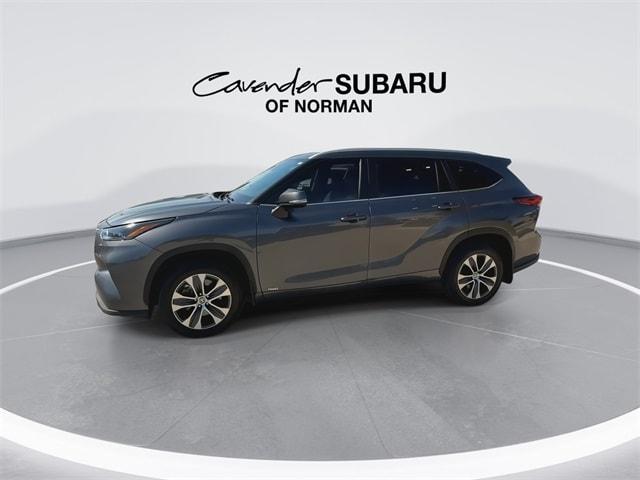 used 2023 Toyota Highlander Hybrid car, priced at $34,981