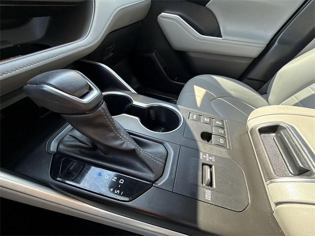 used 2023 Toyota Highlander Hybrid car, priced at $34,981