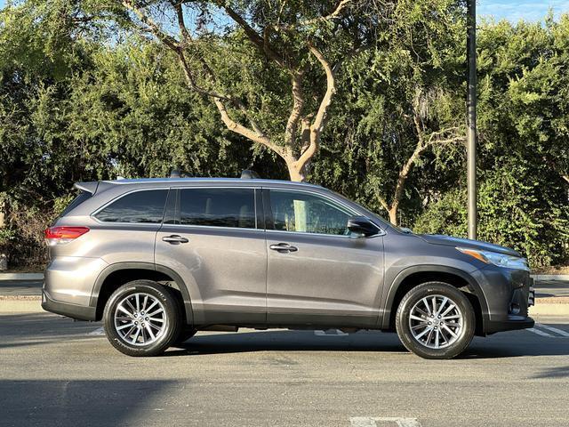 used 2019 Toyota Highlander car, priced at $25,450