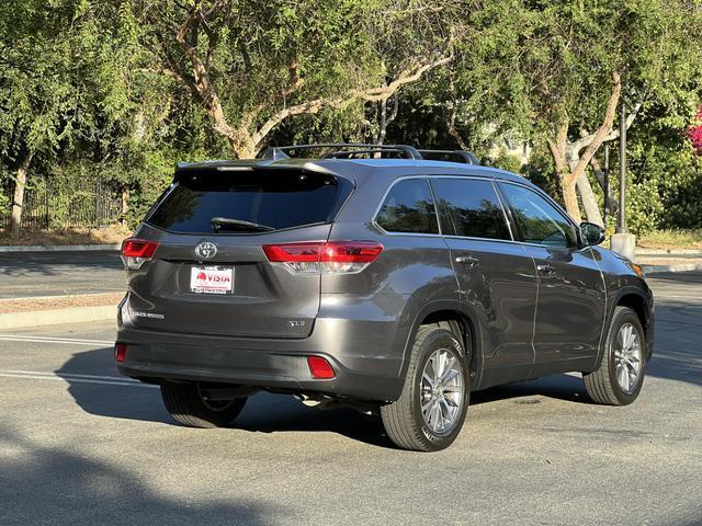 used 2019 Toyota Highlander car, priced at $25,450