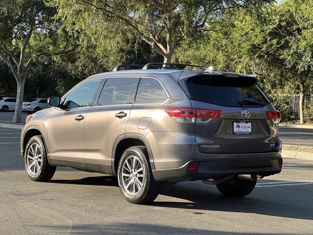 used 2019 Toyota Highlander car, priced at $25,450