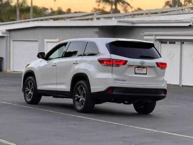 used 2019 Toyota Highlander car, priced at $24,880