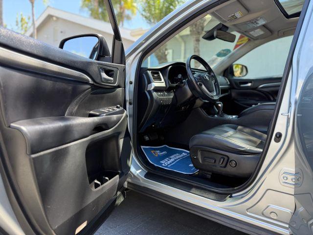 used 2017 Toyota Highlander car, priced at $22,910
