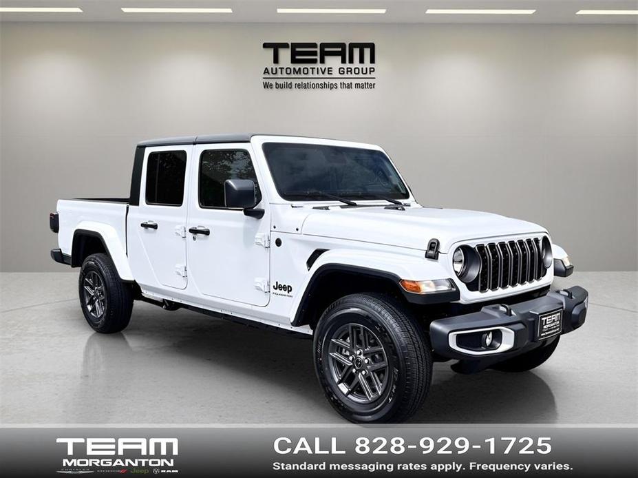 new 2024 Jeep Gladiator car, priced at $44,144