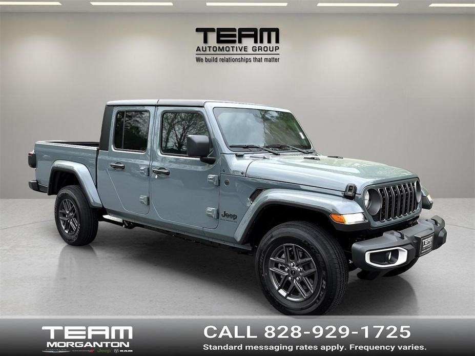 new 2024 Jeep Gladiator car, priced at $44,659