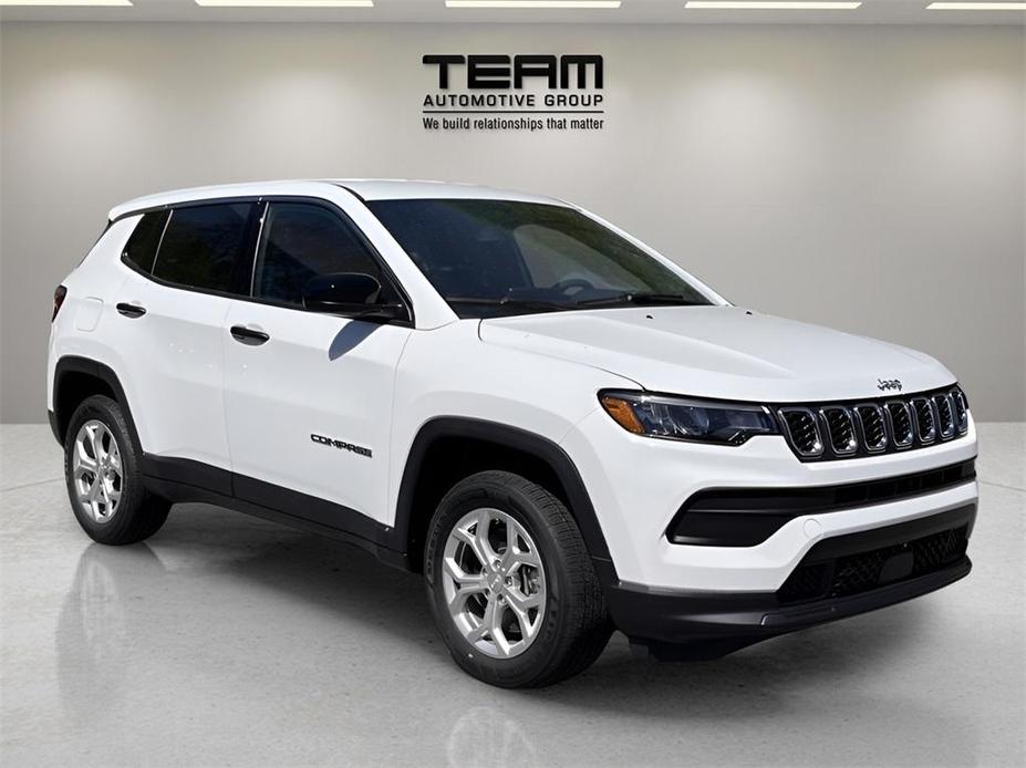 new 2024 Jeep Compass car, priced at $26,700