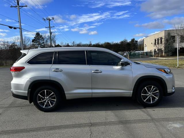 used 2018 Toyota Highlander car, priced at $18,786
