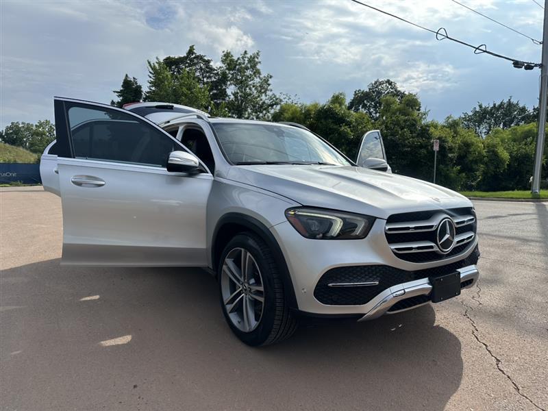 used 2020 Mercedes-Benz GLE 350 car, priced at $26,995