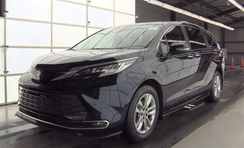 used 2022 Toyota Sienna car, priced at $31,786