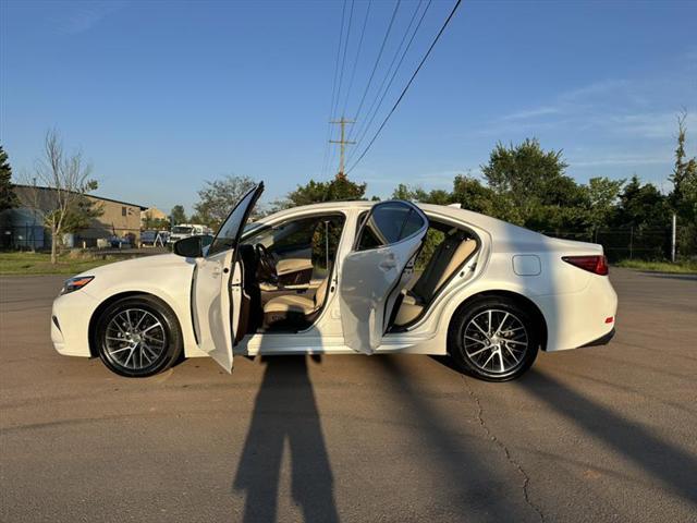 used 2016 Lexus ES 350 car, priced at $19,499
