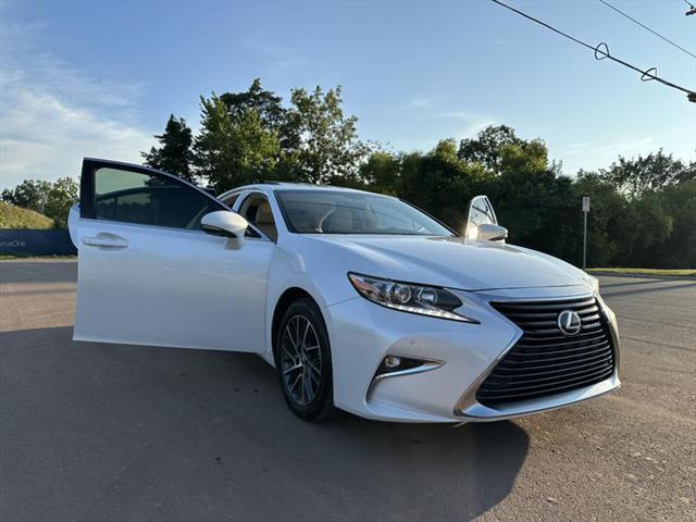used 2016 Lexus ES 350 car, priced at $19,499