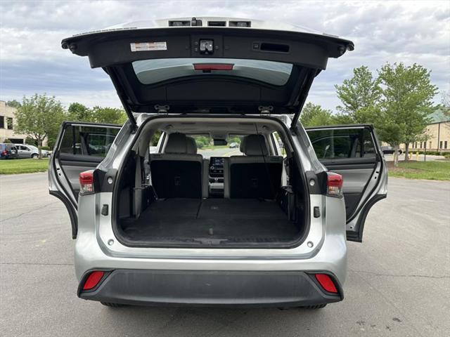 used 2020 Toyota Highlander car, priced at $26,995